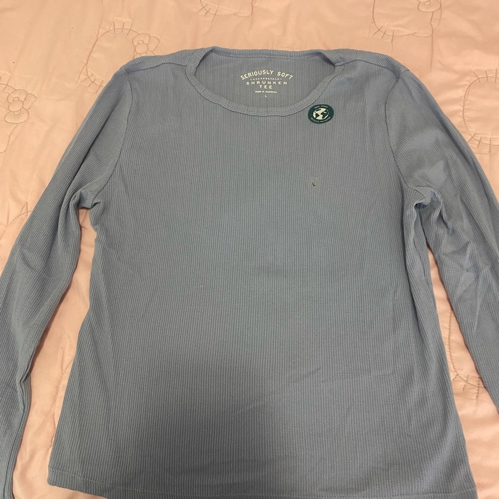 blue long sleeve tee